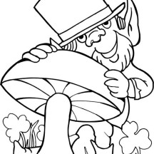 Leprechaun Loves Mushroom for St Patricks Day Coloring Page