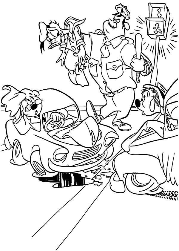 Donald Duck Caused Crashed Cars Coloring Pages